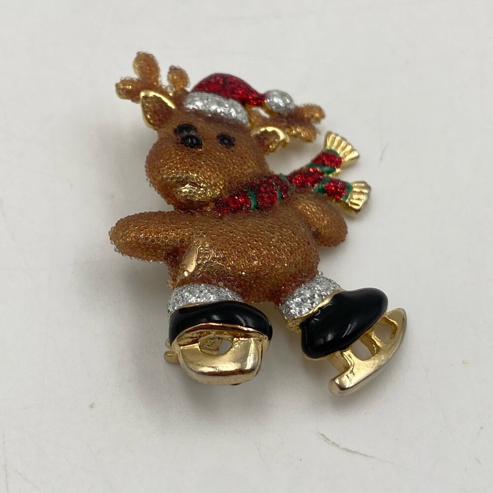 Vintage DANECRAFT Sparkly Christmas Ice Skating Reindeer Brooch Pin Signed - Picture 9 of 9